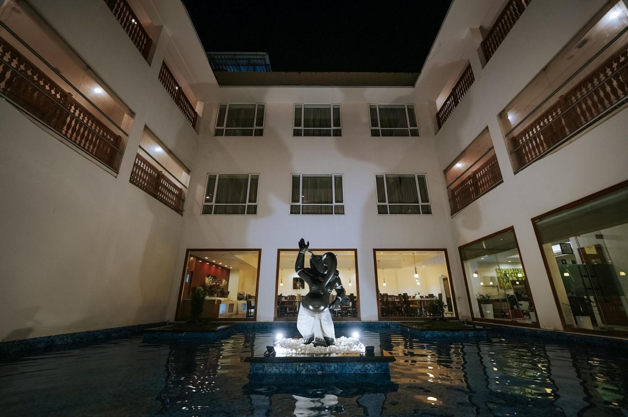 Hotel Devaragam By K P Namboodiri'S Guruvāyūr Exterior foto